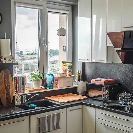 Przestronny Apartament W Kamienicy Blisko Dworca